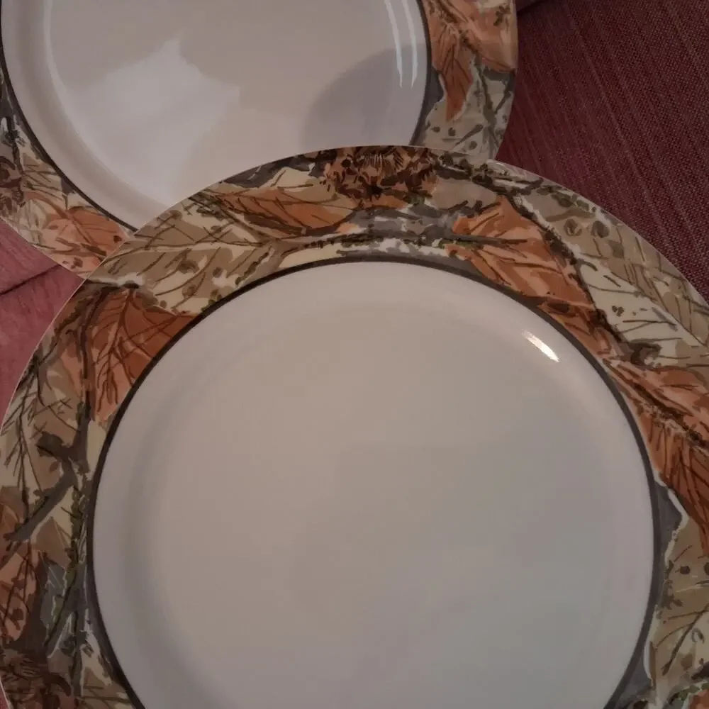 Corelle woodland leaves